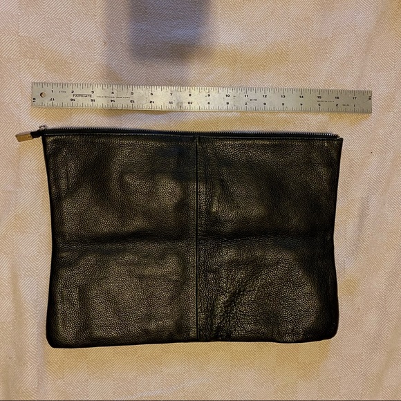 Large Pebbled Leather Zipper Clutch - Picture 7 of 7